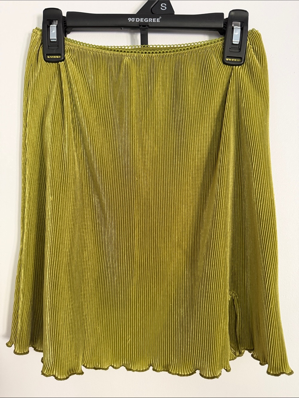 Pleated A-Line Mini Skirt in Olive Green / Chartreuse